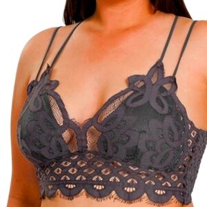 NWOT Lace Plus Size Bralette in Ash Gray